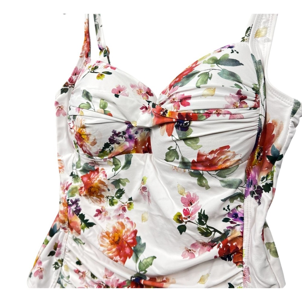 Nip‎ Tuck Swim One Piece Swimsuit Size 8 Floral Tummy Control Romantic Resort